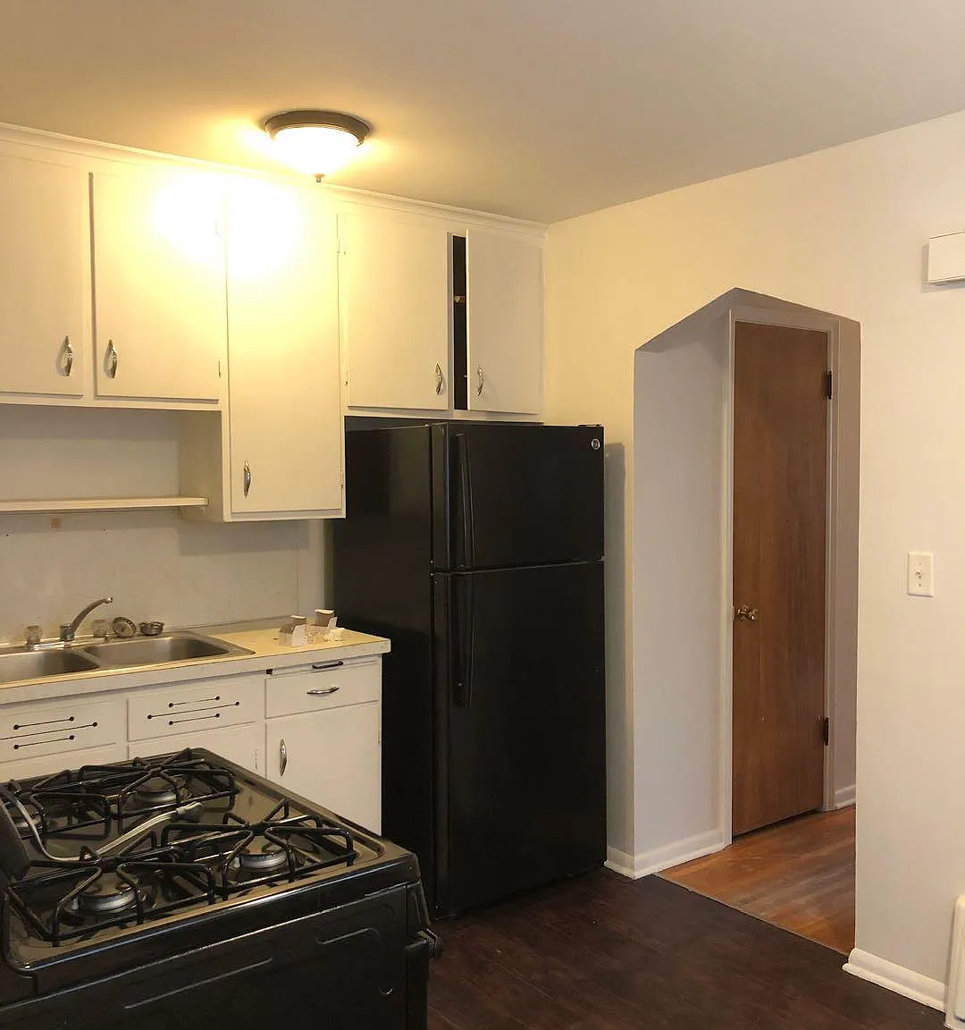 1 bed, 800 sqft, $1,300 — Photo 4
