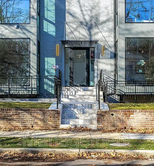 3921 W St NW #1 — Photo 47