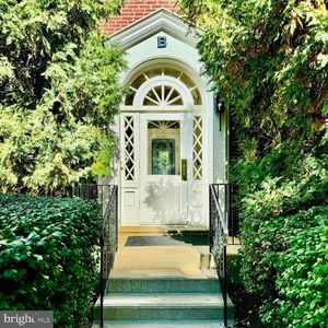 104 Woodside Rd APT B202, Ardmore, PA, 19003