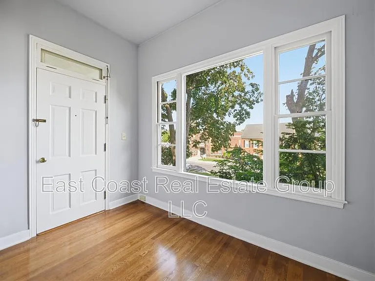 323 N Potomac St #2 — Photo 7
