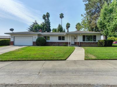 2000 Santa Lucia Way, Carmichael, CA, 95608