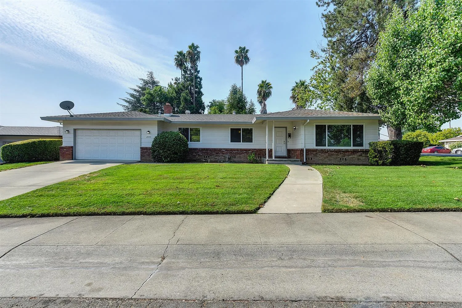 2000 Santa Lucia Way photo 1