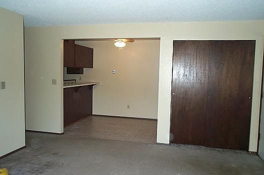 5th image of 7616 Douglas St W APT A
