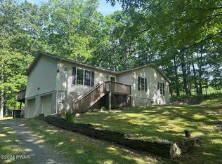 108 Catamount Dr, Hawley, PA 18428