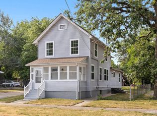 1201 Dearborn Ave, Aurora, IL 60505