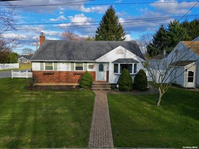 65 Quincy Place, West Islip, NY, 11795