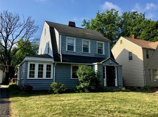 3692 Bainbridge Rd, Cleveland Heights, OH 44118