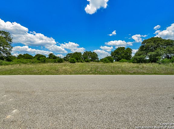 2nd image of 1537 Vintage Way