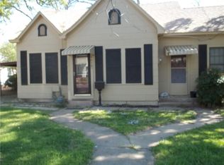 1610 10th St, Brownwood, TX 76801