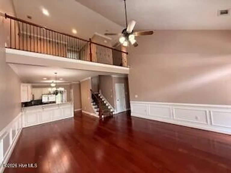 817 Mayo Ln — Photo 10
