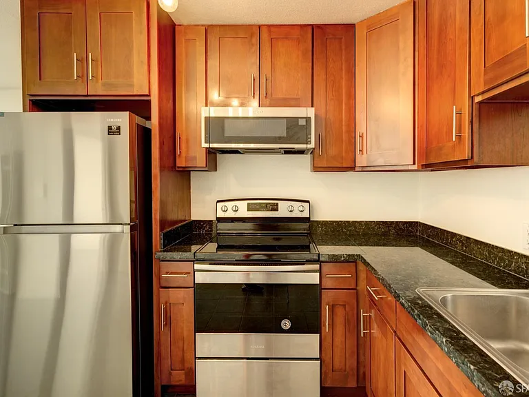 336 Valley St #6 — Photo 1