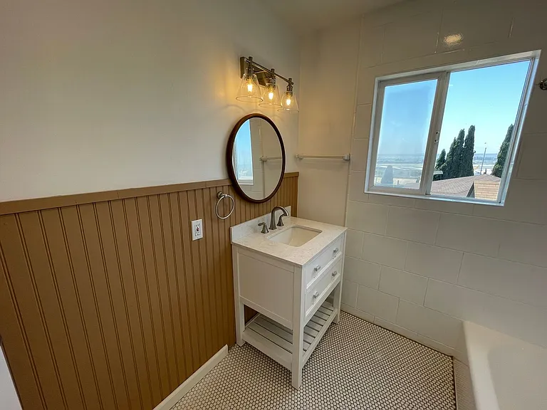 1408 Sassafras St — Photo 3
