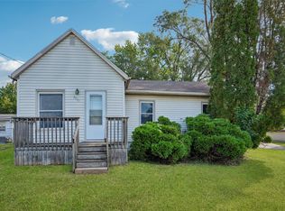 3933 E 27th St, Des Moines, IA 50317