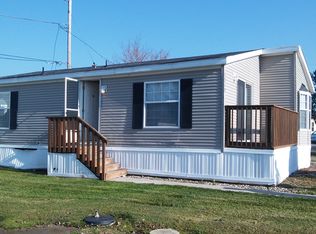 1315 Pennington Dr, Lapeer, MI 48446
