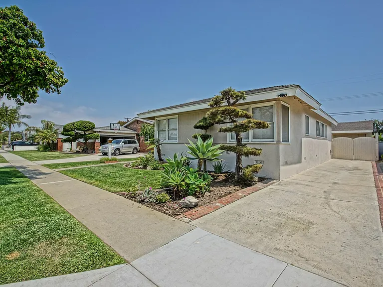 5512 Wiseburn St — Photo 2