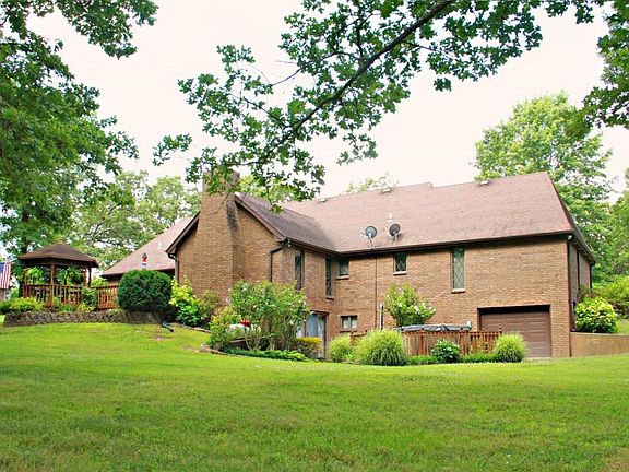 3rd image of 1480 Briarwood Dr