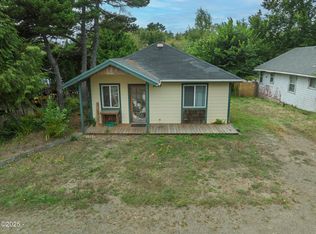 5183 NE Highland Ave, Yachats, OR 97498