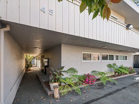 2nd image of 45 Randwick Ave APT 101
