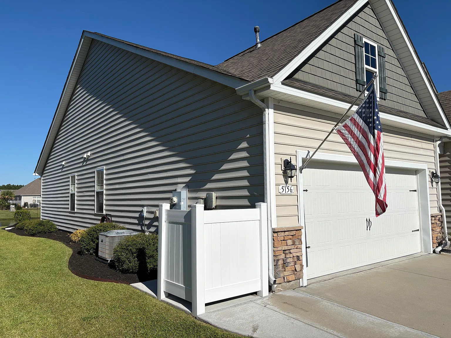 4 bed, 1862 sqft, $2,900 — Photo 2