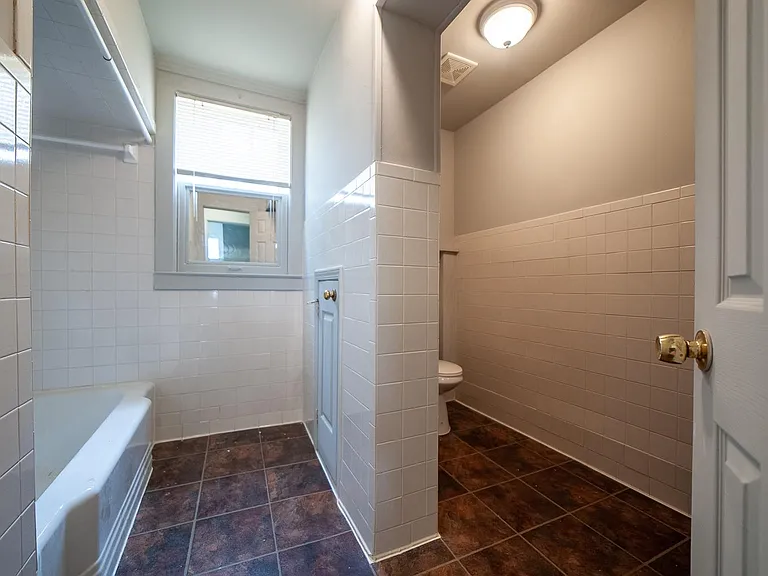 35 S Rembert St — Photo 11