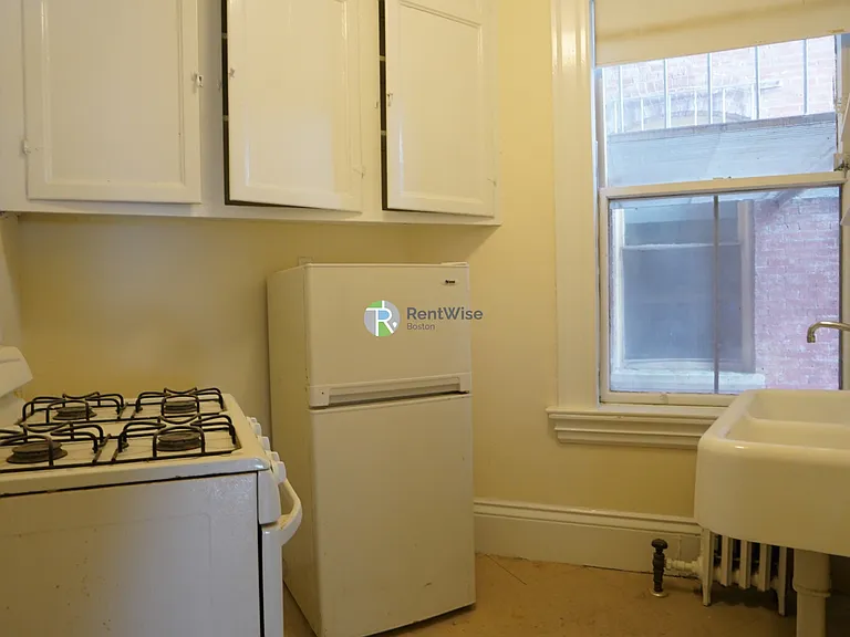 2 Ware St #109U — Photo 11