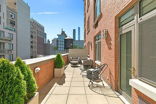 Rented by Compass | media 17