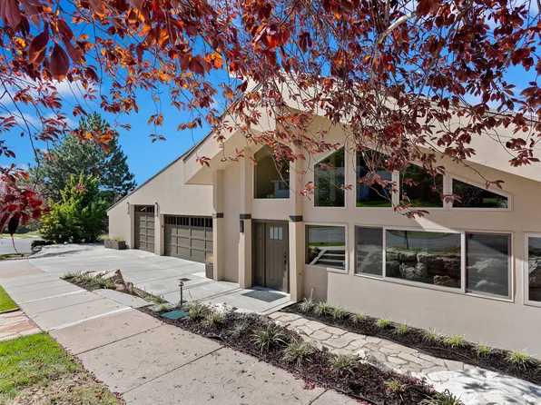 88 S Moss Hill Dr E, Bountiful, UT 84010