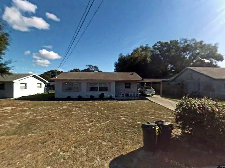 1104 Carefree Cove Dr — Photo 1