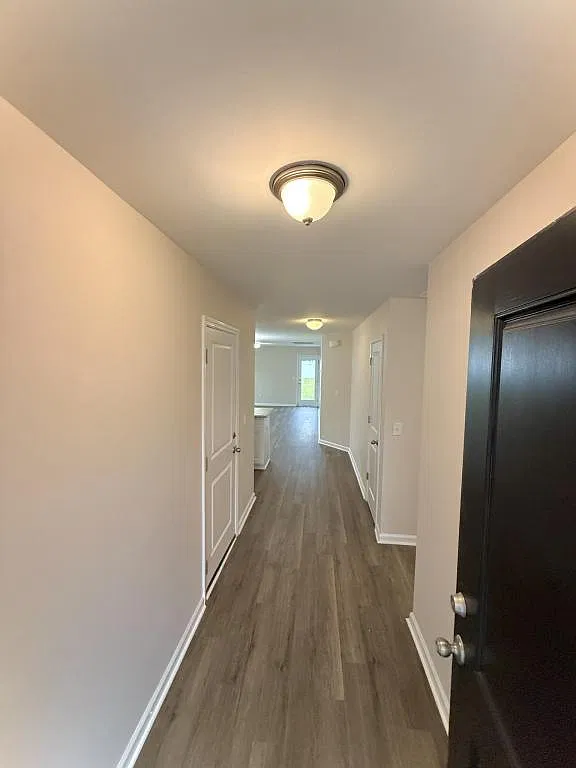 508 Dundalk Dr — Photo 2