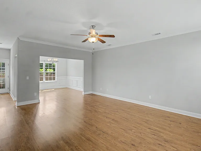 245 Alcott Cir — Photo 2