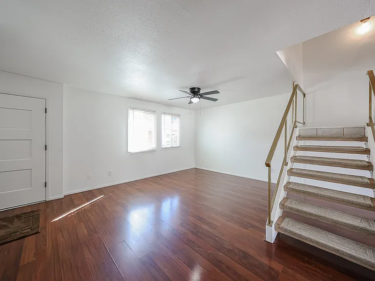 4028 N Granite Reef Rd — Photo 4