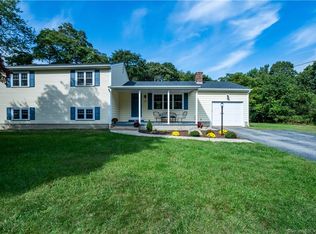 27 Old Black Point Rd, Niantic, CT 06357