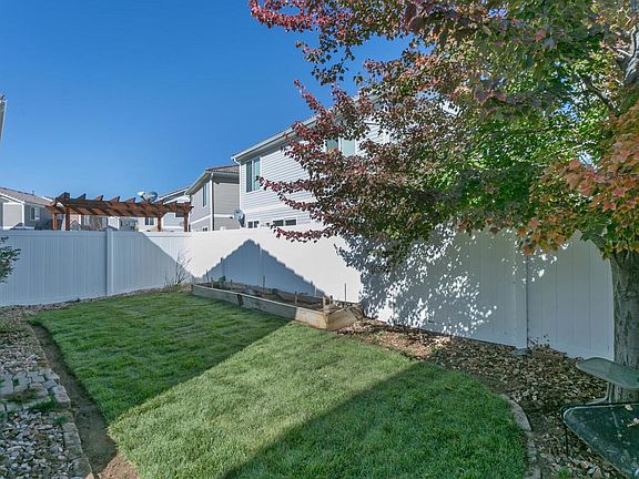 3rd image of 5546 Espana Ct
