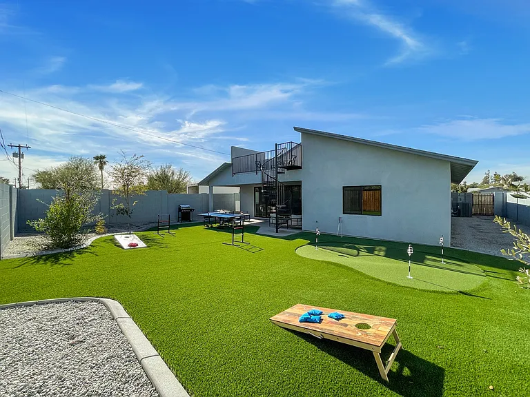8031 N 14th Pl — Photo 38
