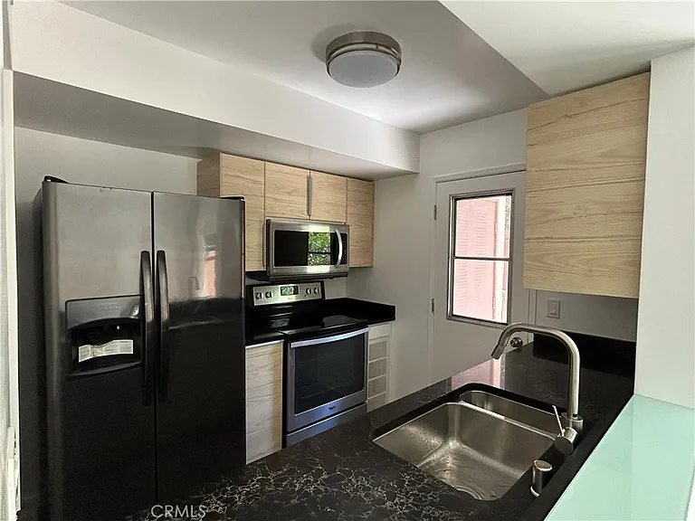 27424 Country Glen Rd — Photo 6