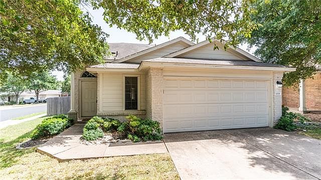 1st image of 1006 Port Daniel Dr