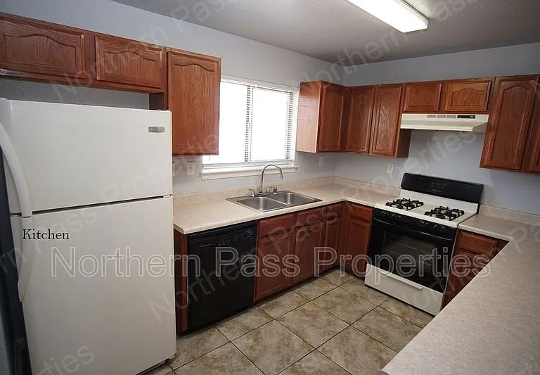 3400 Blue Earth Ln #D — Photo 5