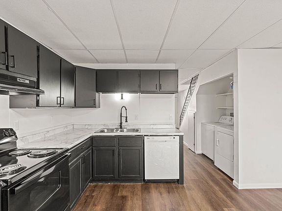 3rd image of 700 Swan St #708