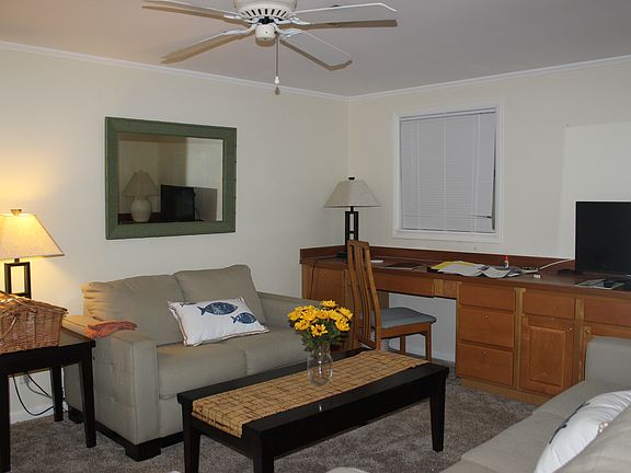 4th image of 376 Lake Murex Blvd