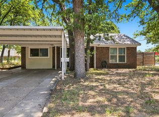720 Thersa Dr, River Oaks, TX 76114