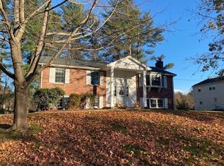 16 Warwick Rd, Franklin, MA 02038
