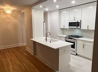 6820 Burns St APT A2, Forest Hills, NY 11375