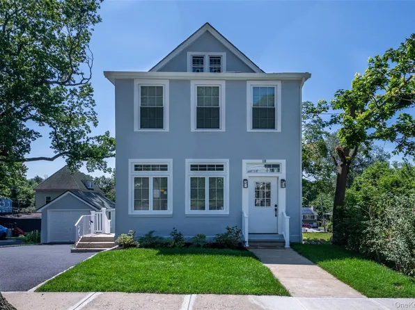 118 Pershing Avenue, New Rochelle, NY 10801