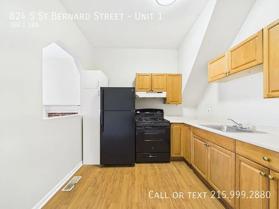 Large 3 bedroom, 1 bathroom apartment located in Cedar Park — Photo 4