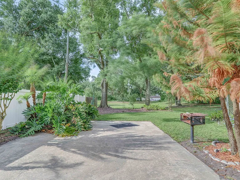 2960 Leslie Dr — Photo 23