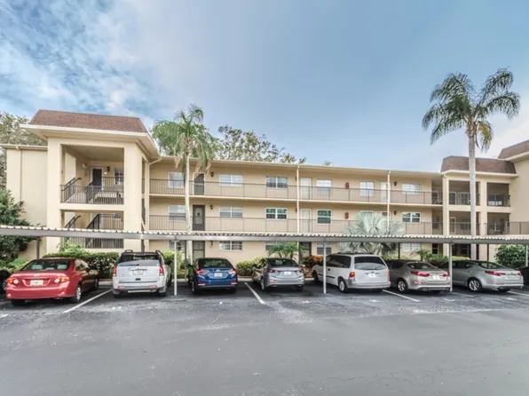 831 Maple Ct APT 302, Dunedin, FL 34698