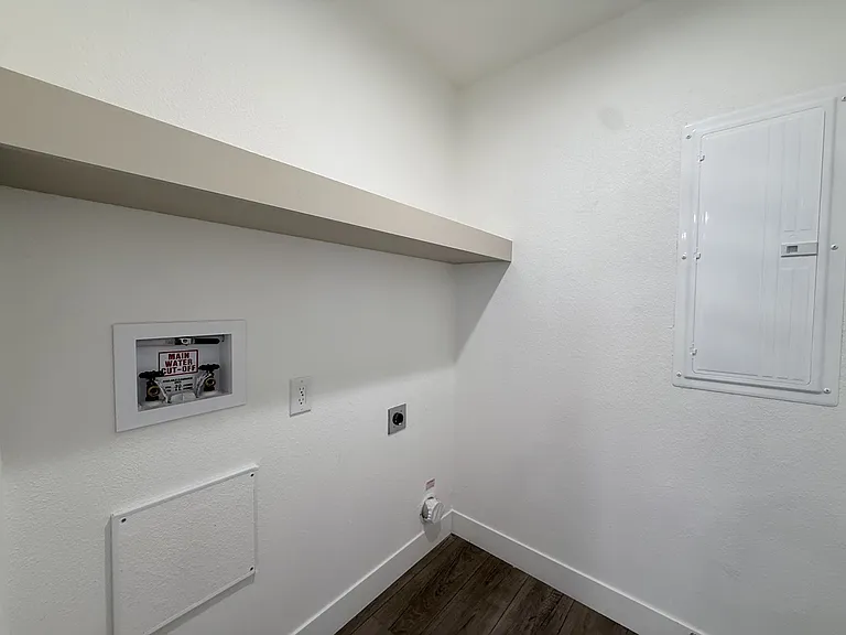2060 N Center St #410 — Photo 11