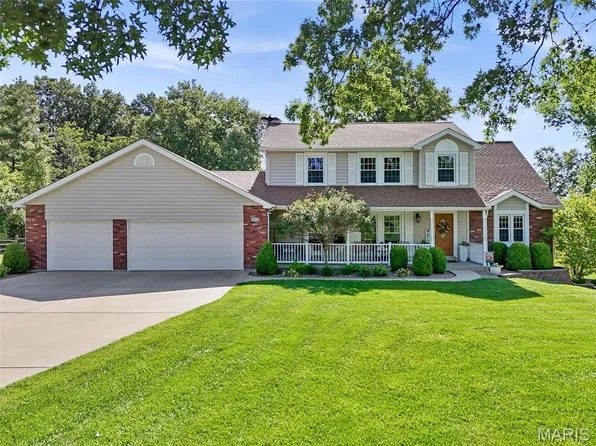 2132 Bates Rd, Dardenne Prairie, MO 63368