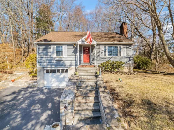 21 Woodfield Road, Katonah, NY 10536