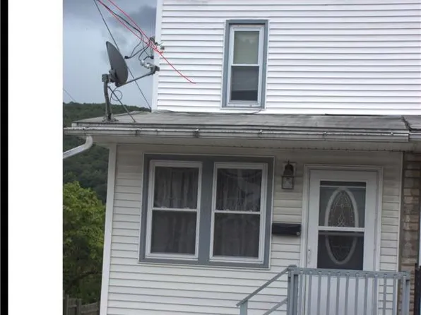 202 Columbus St, Nesquehoning, PA 18240